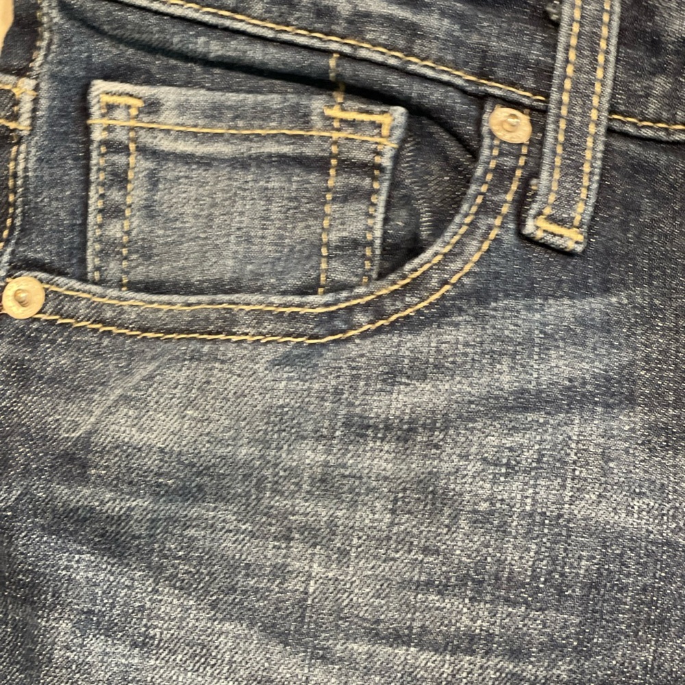 Guess Jeans - Picture 4 of 13